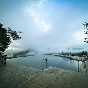 Resort Haze And Kites